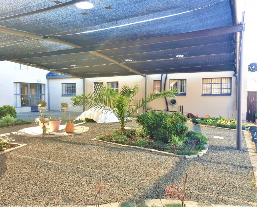 4 Bedroom Property for Sale in Roodewal Free State